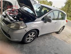 نيسان فيرسا